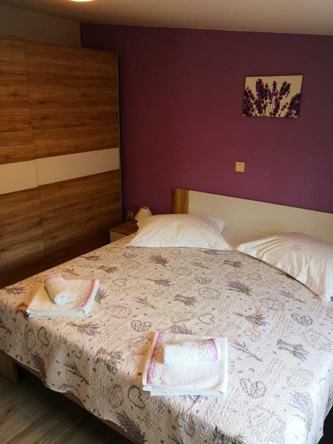 Apartment Aria Banjol Exteriör bild