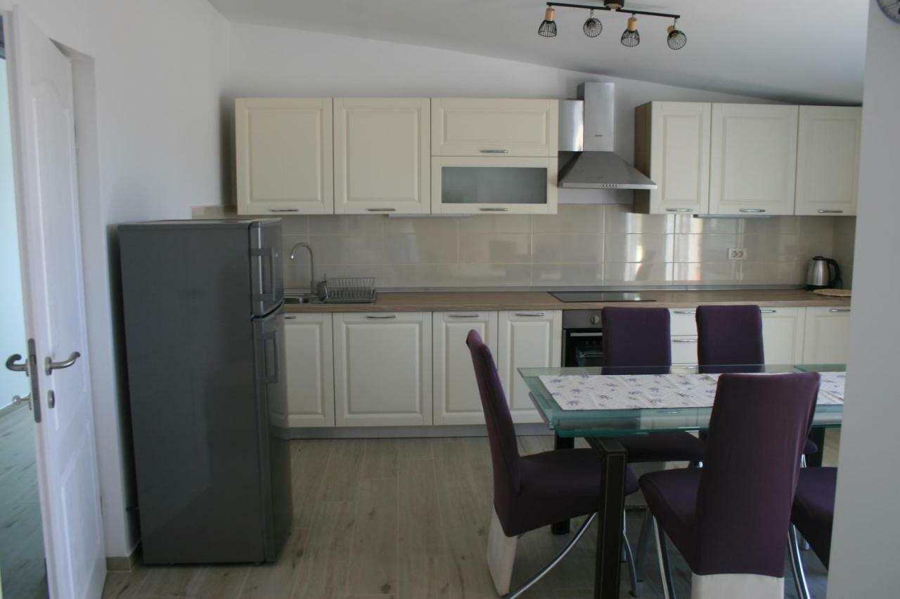 Apartment Aria Banjol Exteriör bild