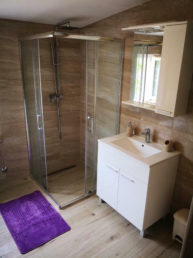 Apartment Aria Banjol Exteriör bild